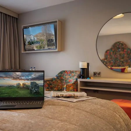 Hotel Four Seasons Hotel, 4*