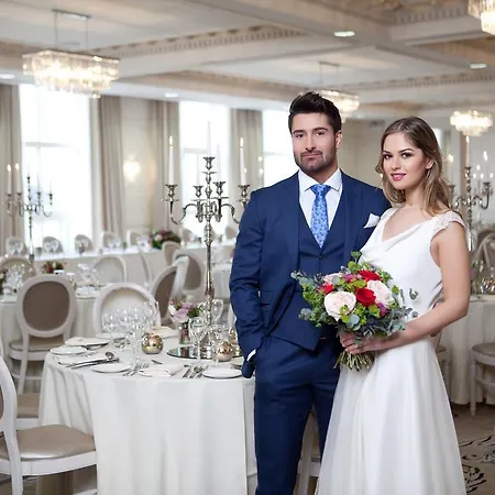 Ξενοδοχείο Four Seasons Hotel, 4*