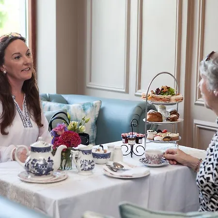Four Seasons Hotel, Carlingford
