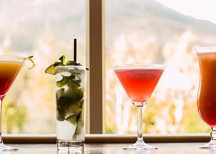 Four Seasons Hotel, 칼링포드