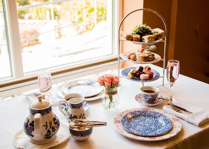 Four Seasons Hotel, 호텔 4*