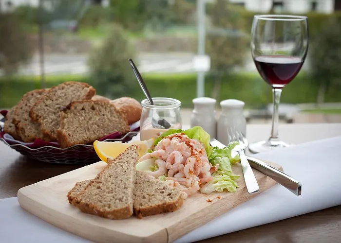 호텔 Four Seasons Hotel, 칼링포드