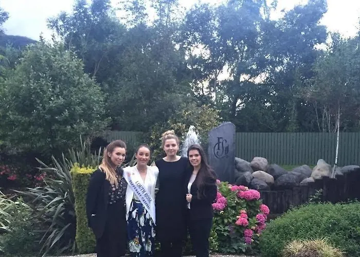 Four Seasons Hotel, Отель 4*