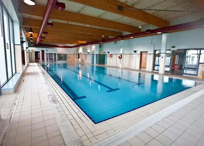 Four Seasons Hotel, 칼링포드